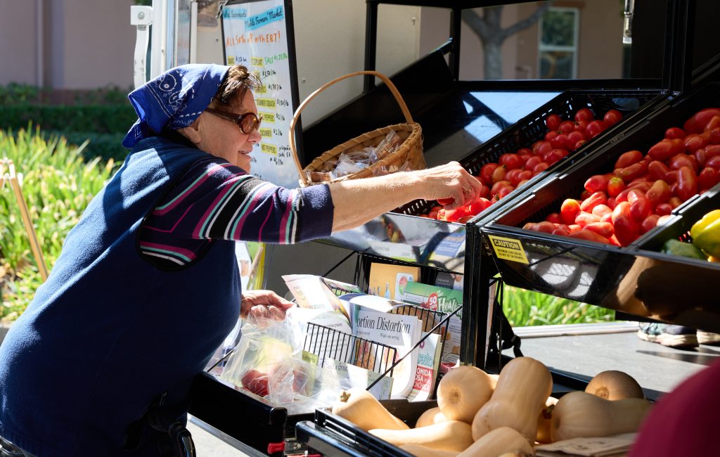 Photo of a shopper at the MFM Truck.